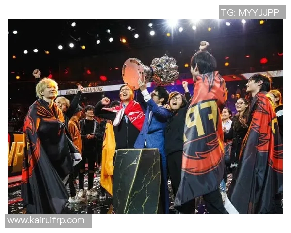 英雄联盟团队协作新高峰FPX展现无与伦比的默契与实力