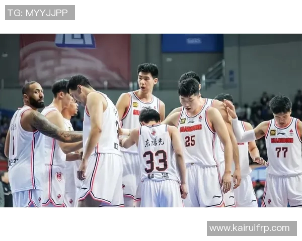 南京篮球队在全国锦标赛积分榜上以57分稳居第一名，展现强劲实力