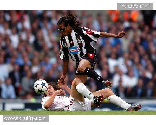 足球明星背后的风情万种女人们揭示了他们不为人知的另一面